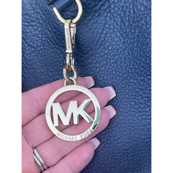 Michael Kors Camden Medium Leather Drawstring Navy Satchel/Crossbody - Picture 8 of 9